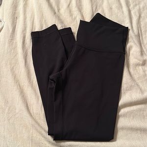 Lululemon Wunder under leggings, size 8